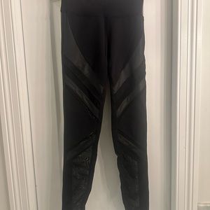 Alo Leggings